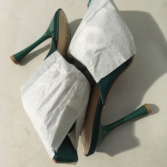 NWT CAPE ROBBIN DISTENY SATIN RHINESTONE CHAIN TRIM HIGH HEELS GREEN 8.5 - Picture 14 of 15